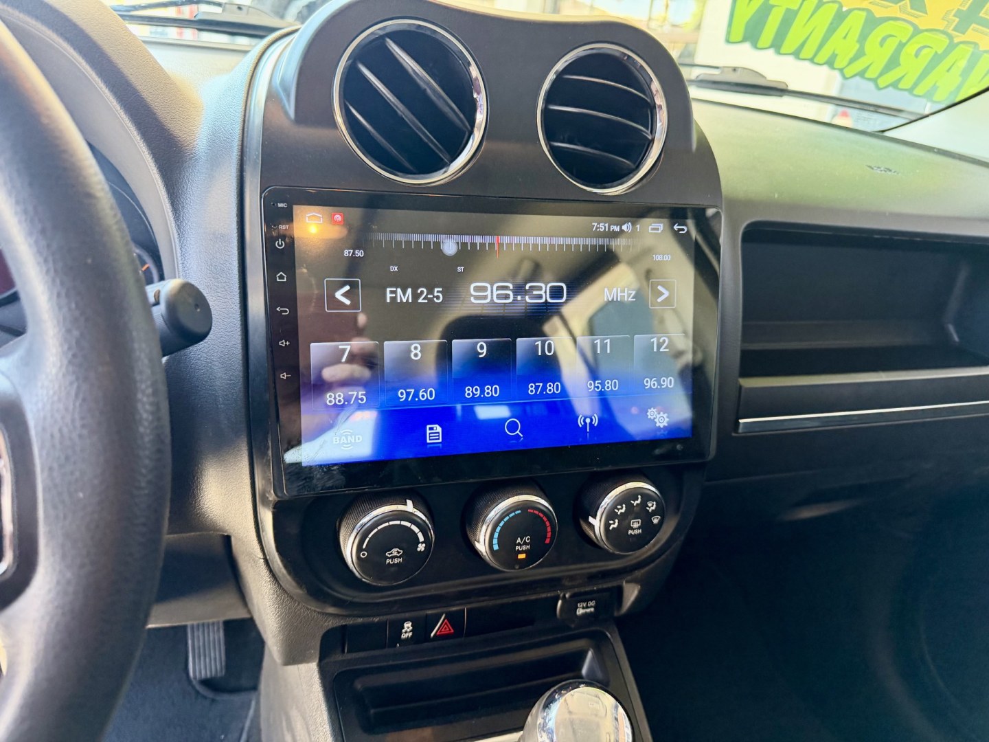 2015 Jeep Patriot Sport 4WD (1C4NJRBBXFD) with an 2.4L L4 DOHC 16V engine, located at 2190 Hwy 95, Bullhead City, AZ, 86442, (928) 704-0060, 0.000000, 0.000000 - 2015 Jeep Patriot sport 4 wheel drive. completely serviced. free warranty , free carfax, in house financing. oversized large screen. bluetooth, backup camera, runs and drives great.- Photo#14