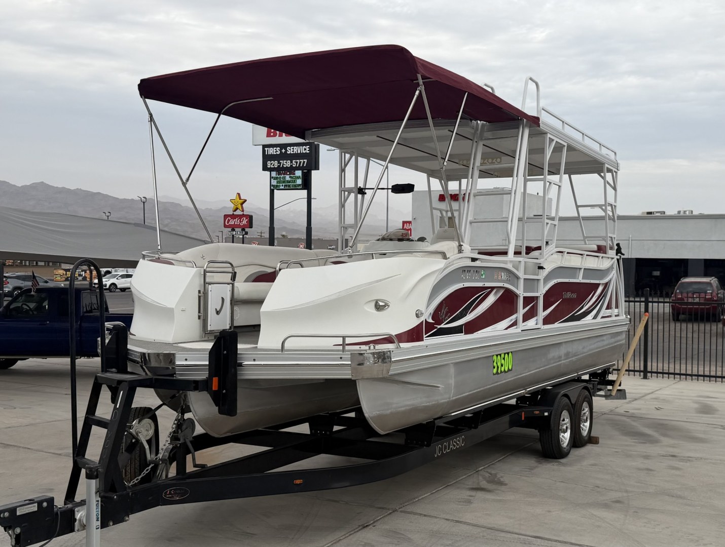 2014 silver JC 266 Tritoon Classic , located at 2190 Hwy 95, Bullhead City, AZ, 86442, (928) 704-0060, 0.000000, 0.000000 - On consigment. This super nice 26 ft Jc tritoon 266 Classic. 250 horspower 4 stroke honda engine. Hard top tower. runs and drives great. 2 owner. local boat. free and clear title. 315 hours on engine- Photo#0