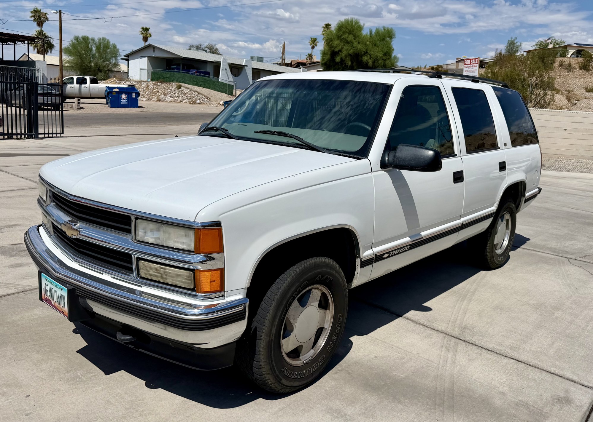 photo of 1998 Chevrolet Tahoe 4-Door 4WD