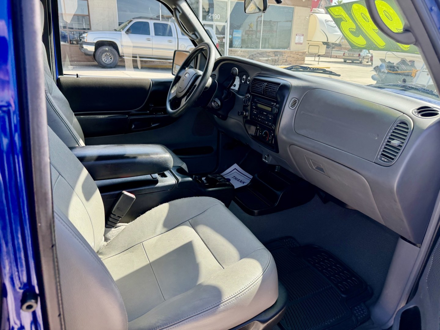 2006 Blue Ford Ranger XLT 4x4 , located at 2190 Hwy 95, Bullhead City, AZ, 86442, (928) 704-0060, 0.000000, 0.000000 - 2006 Ford Ranger XLT. automatic 4x4 . power windows, locks. cold a/c tow package running boards. 146k.- Photo#7