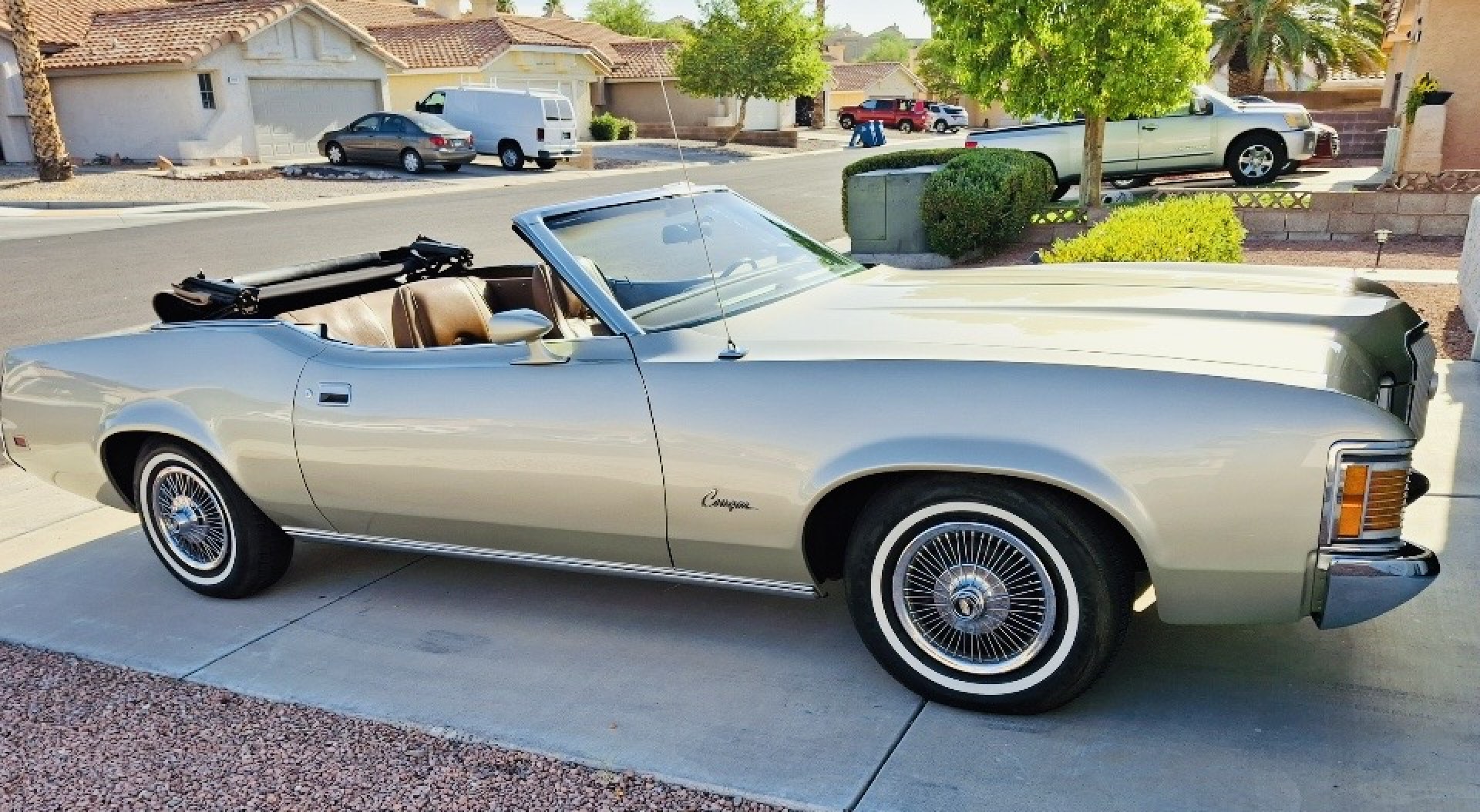 1972 Mercury Cougar , located at 2190 Hwy 95, Bullhead City, AZ, 86442, (928) 704-0060, 0.000000, 0.000000 - 1972 mercury cougar convertible , a/c runs great . Power windows locks .- Photo#5