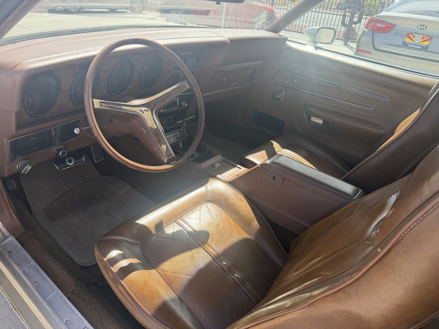 1972 Mercury Cougar , located at 2190 Hwy 95, Bullhead City, AZ, 86442, (928) 704-0060, 0.000000, 0.000000 - 1972 mercury cougar convertible , a/c runs great . Power windows locks .- Photo#4