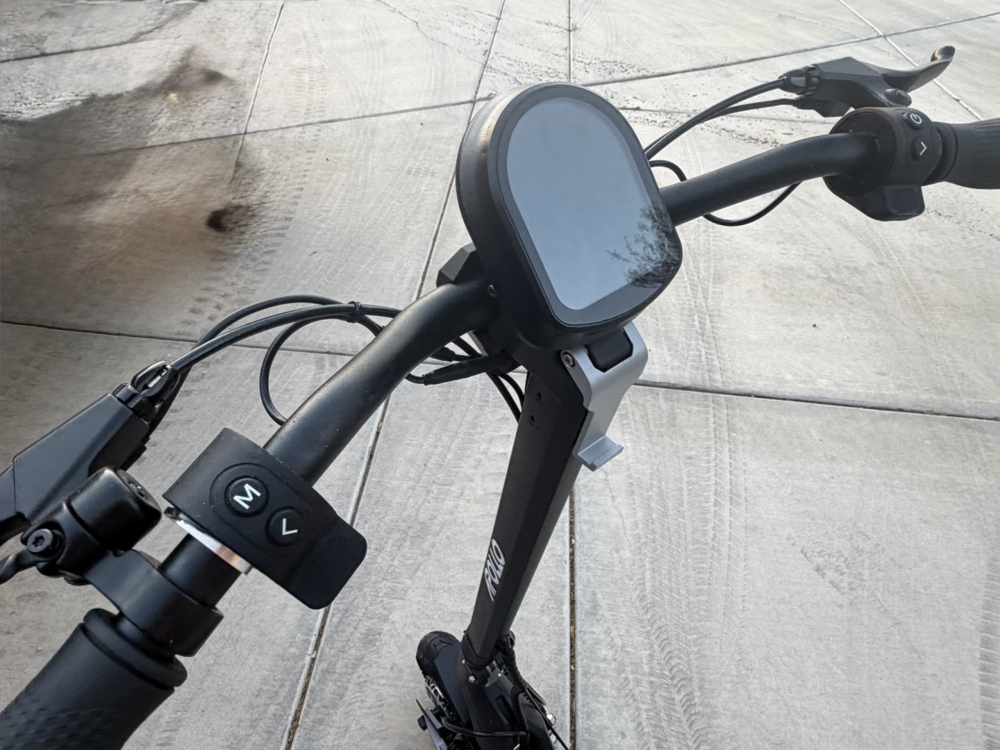 2023 Black Apollo Phantom V 3 , located at 2190 Hwy 95, Bullhead City, AZ, 86442, (928) 704-0060, 0.000000, 0.000000 - 2023 Apollo scooter phantom V3 . Only 162 miles in excellent condition . Never tipped runs great . Dual 1,200 w motors . Up to 41 miles per hour . Insane ludo mode . 40 mile range . Holds bigger people up to 300 lbs. front and rear suspension . LED headlight and brake light . Front and rear turn sig- Photo#3