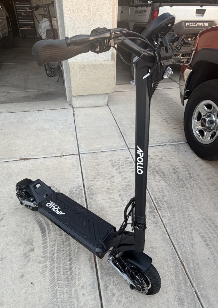 2023 Black Apollo Phantom V 3 , located at 2190 Hwy 95, Bullhead City, AZ, 86442, (928) 704-0060, 0.000000, 0.000000 - 2023 Apollo scooter phantom V3 . Only 162 miles in excellent condition . Never tipped runs great . Dual 1,200 w motors . Up to 41 miles per hour . Insane ludo mode . 40 mile range . Holds bigger people up to 300 lbs. front and rear suspension . LED headlight and brake light . Front and rear turn sig- Photo#6