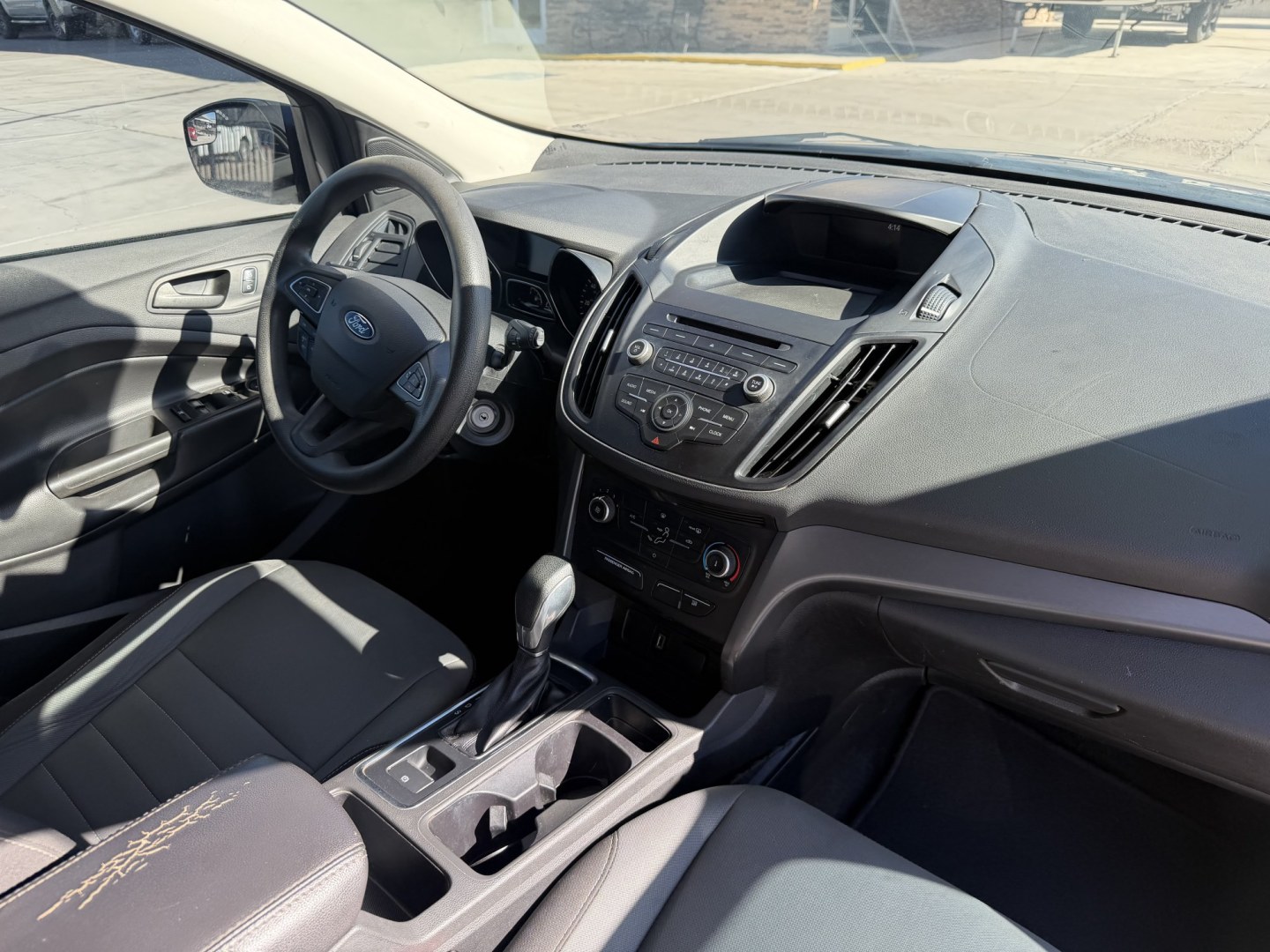 2018 Blue Ford Escape S FWD (1FMCU0F73JU) with an 2.5L L4 DOHC 16V engine, 6A transmission, located at 2190 Hwy 95, Bullhead City, AZ, 86442, (928) 704-0060, 0.000000, 0.000000 - 1 owner arizona car. free carfax.- Photo#6