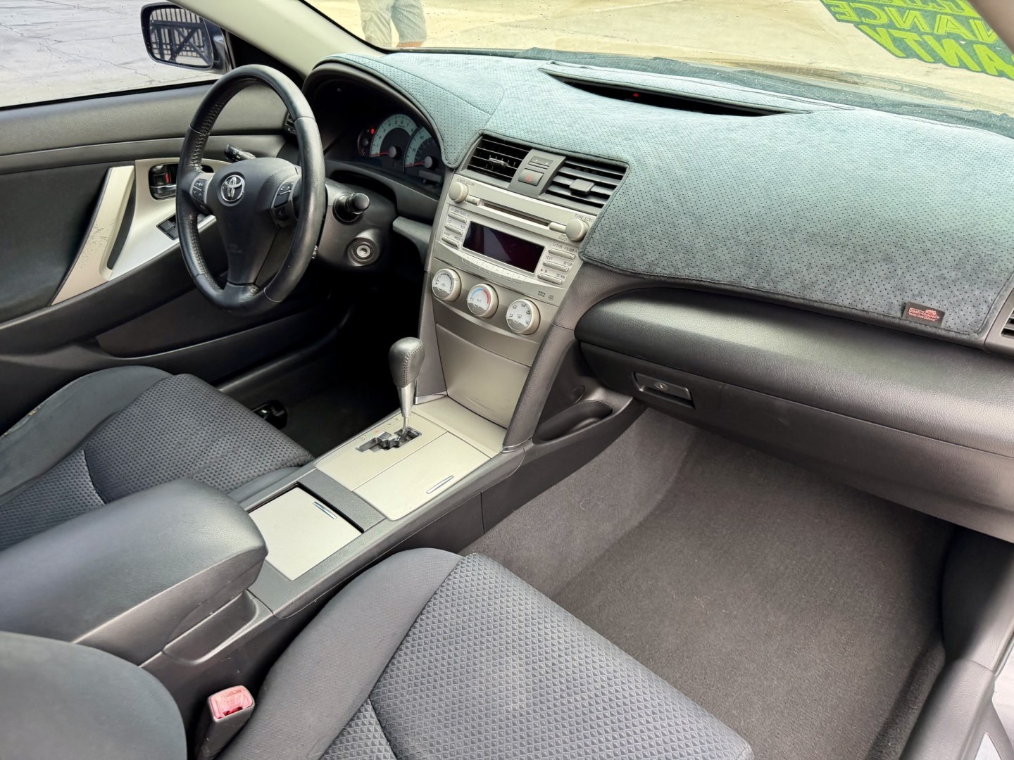 2011 silver Toyota Camry SE 6-Spd MT (4T1BF3EK1BU) with an 2.5L L4 DOHC 16V engine, 6-Speed Manual transmission, located at 2190 Hwy 95, Bullhead City, AZ, 86442, (928) 704-0060, 0.000000, 0.000000- Photo#4