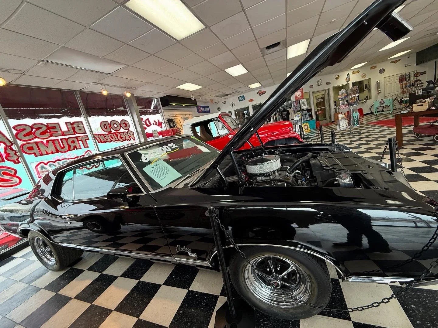 1970 Black /Black Oldsmobile Cutlas , located at 2190 Hwy 95, Bullhead City, AZ, 86442, (928) 704-0060, 0.000000, 0.000000 - Fresh build, 1970 Cutlass SX. 455 ENGINE MACHINE SHOP BORE 30 over. Cold vintage air conditioning. Billet steering wheel. New tires, new chrome, new fuel and oil system, new fuel tank, new brake lines, smooth fire wall. Insulated floors, new chrome polished aluminum heads, sniper efi Dana 60 rear. U- Photo#1