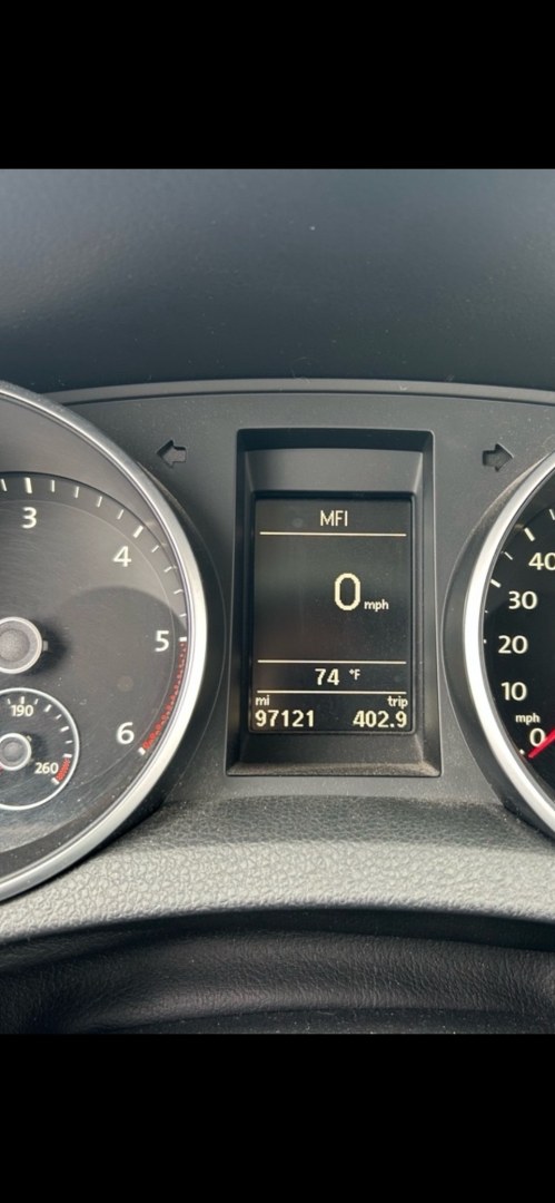 2013 Charcoal Volkswagen Jetta SportWagen 2.0L TDI (3VWPL7AJ5DM) with an 2.0L L4 SOHC 16V TURBO DIESEL engine, located at 2190 Hwy 95, Bullhead City, AZ, 86442, (928) 704-0060, 0.000000, 0.000000 - 1 owner clean CARFAX .- Photo#3